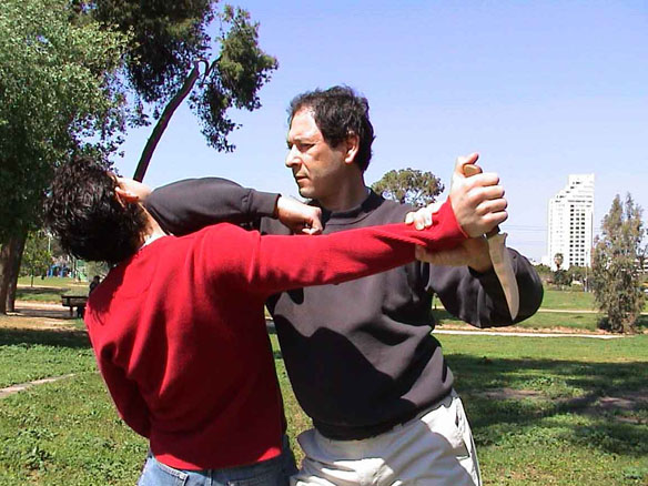 self defence הגנה עצמית נגד סכין