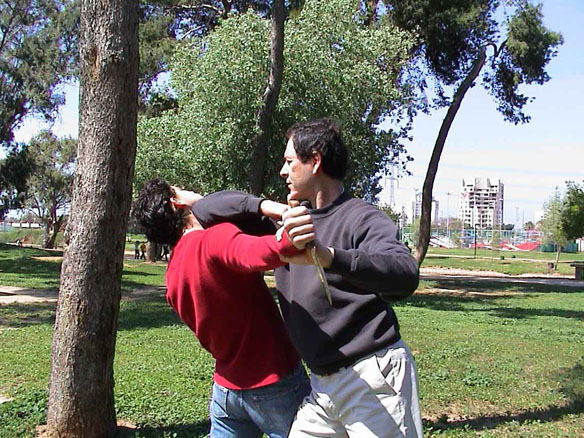 self defense קרב מגע סכין